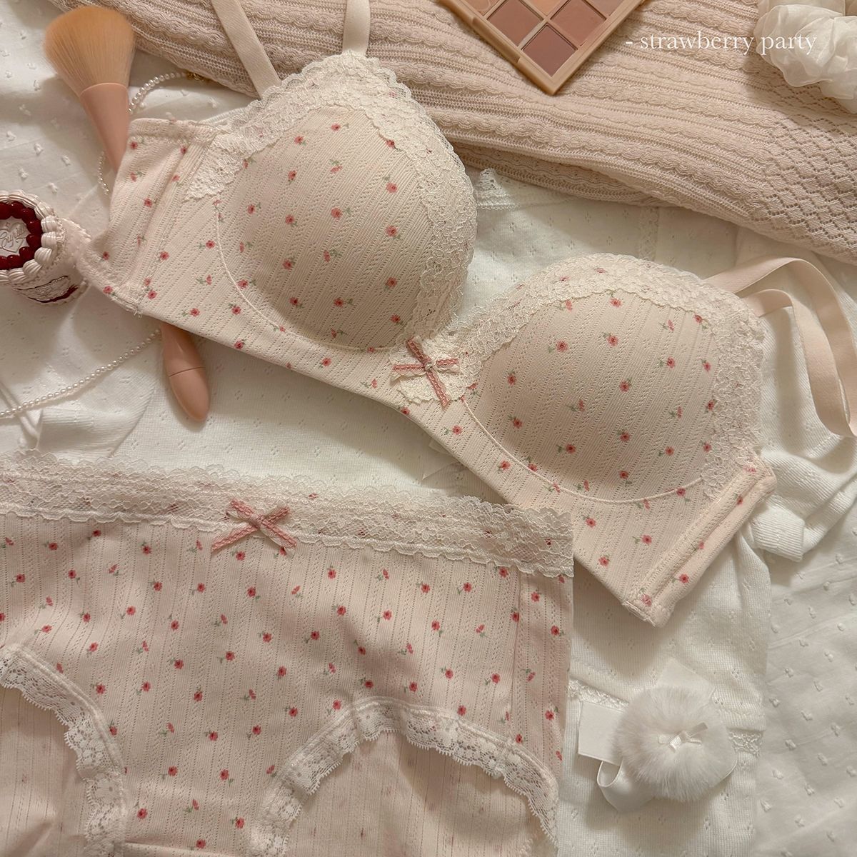 Set Bra Bunga Renda Seksi Rema - Cotton Bra Everyday ulasan dan harga