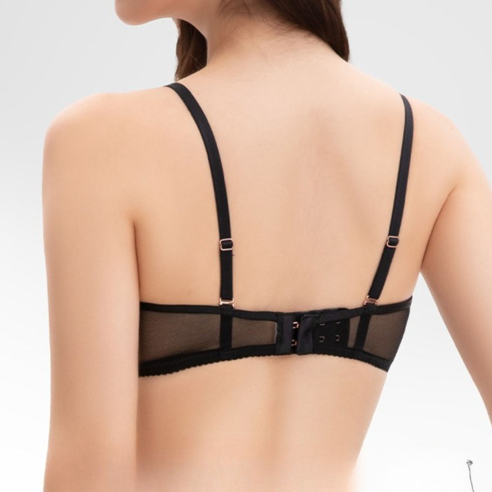 BH Satin 3D Cup Tanpa Kawat Ti - Convertible Bra Multiway ulasan dan harga